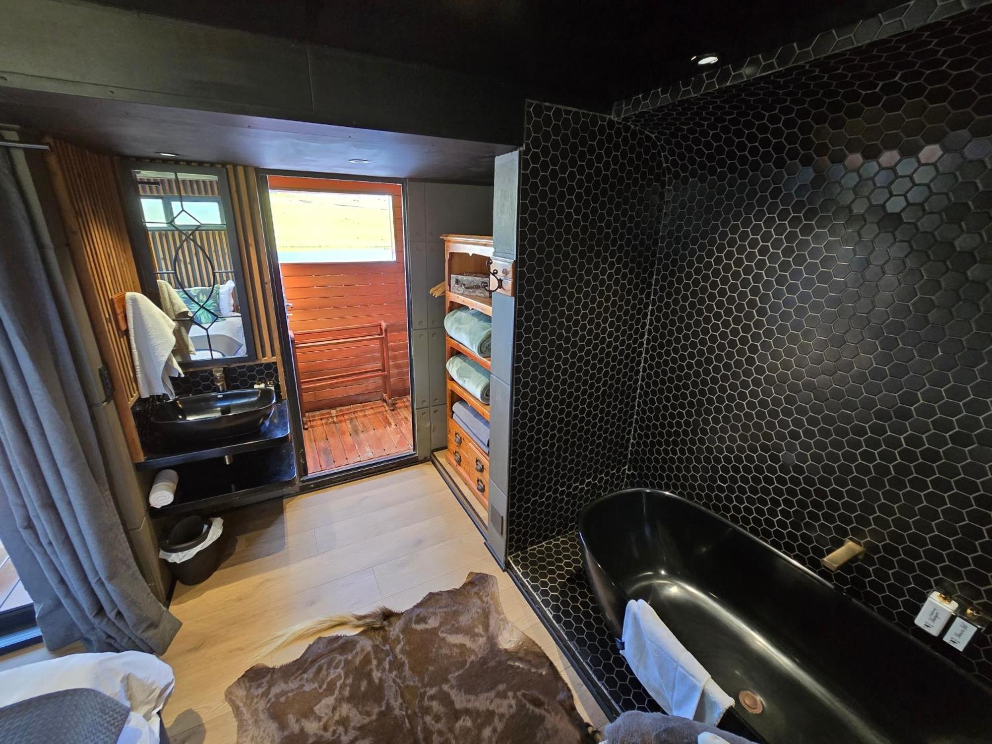 ג'ורג' Buff & Fellow Eco Cabins מראה חיצוני תמונה